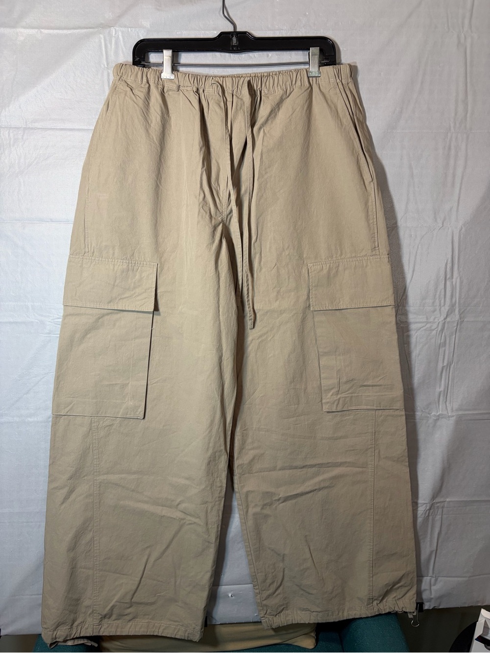 229. H&M Beige Cargo Pants – Baggy Wide Leg